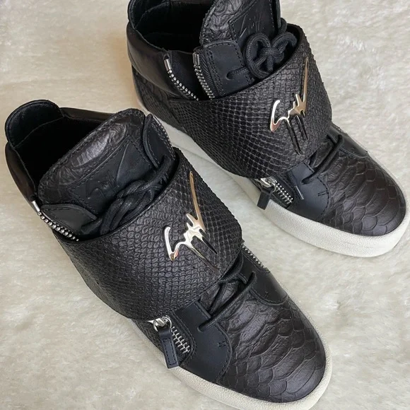 Giuseppe Zanotti “Python Skin” - Picture 2 of 5